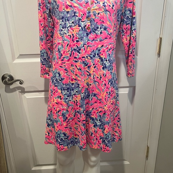 Lilly Pulitzer banyan long sleeve v neck t-shirt dress in coral crab print Med - Picture 4 of 6